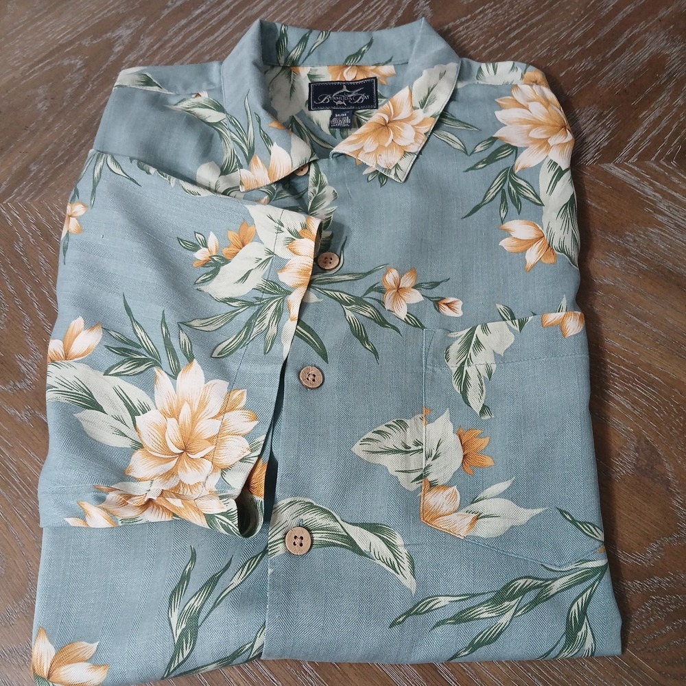 Bermuda Bay Shirt Men Sz M Button Up Short Sleeve 100% Silk Tropical Print Beach